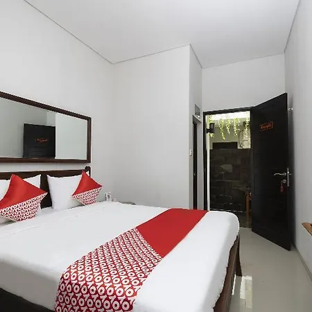 Oyo 2438 D' Tamblingan Guesthouse
